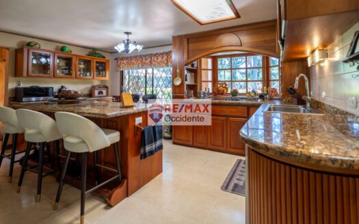 Tropical Paradise  House For Sale  La Garita, Alajuela – $860,000 –