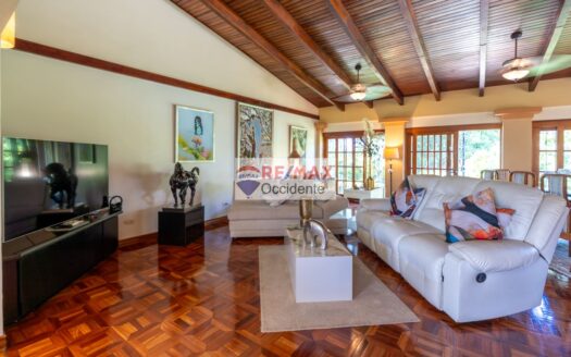 Tropical Paradise  House For Sale  La Garita, Alajuela – $860,000 –
