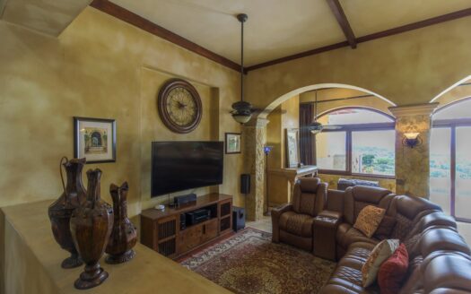 House For Sale, Amazing View, Naranjo Costa Rica –