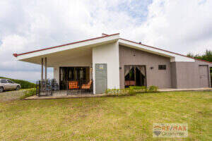 Is it a Safe Investment to Buy Property in Costa Rica?
