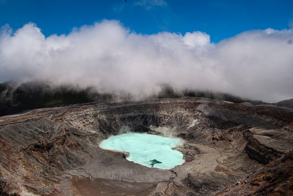 Poas Volcano National Park
Photo by Pau Delgado