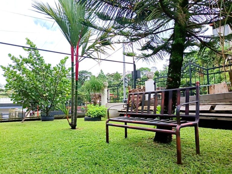 For Sale: 3 Home Property in Poás