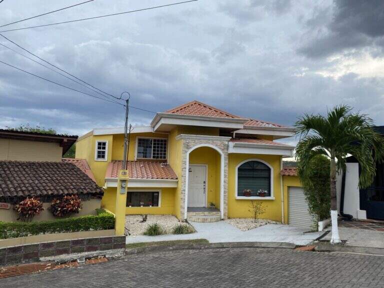 Costa Rica House/Villa #400273035067