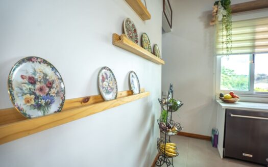 Single story Furnished Home For Sale, Grecia Costa Rica –