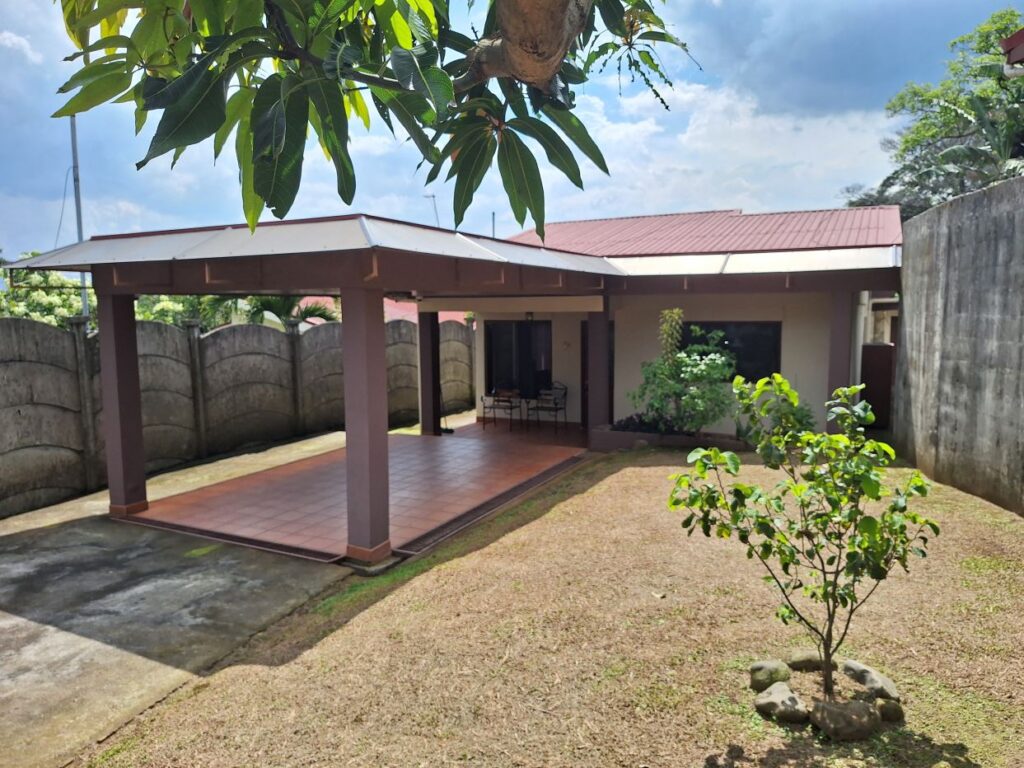 Furnished house for rent, Grecia Alajuela –