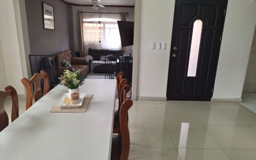 Beautiful Central home for sell, Grecia, Alajuela –