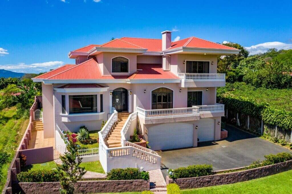 For Sale!! House in Grecia, Costa Rica –