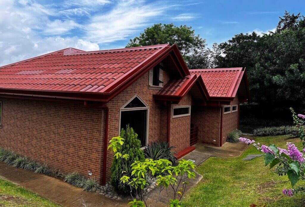 House For Sale- Tacares, Grecia, Costa Rica –