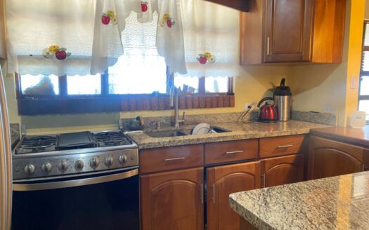 House for Sale with Excellent Location in Grecia, Alajuela –