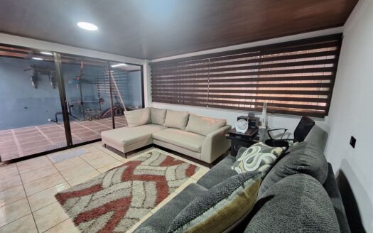 Blue House for sale, Grecia Alajuela –