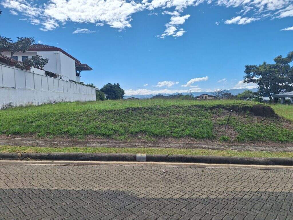 Lands for sale in gated community, Grecia, Alajuela –