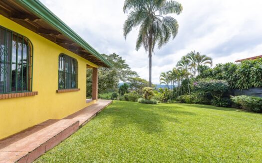 Cozy House For Sale, Poas Costa Rica –