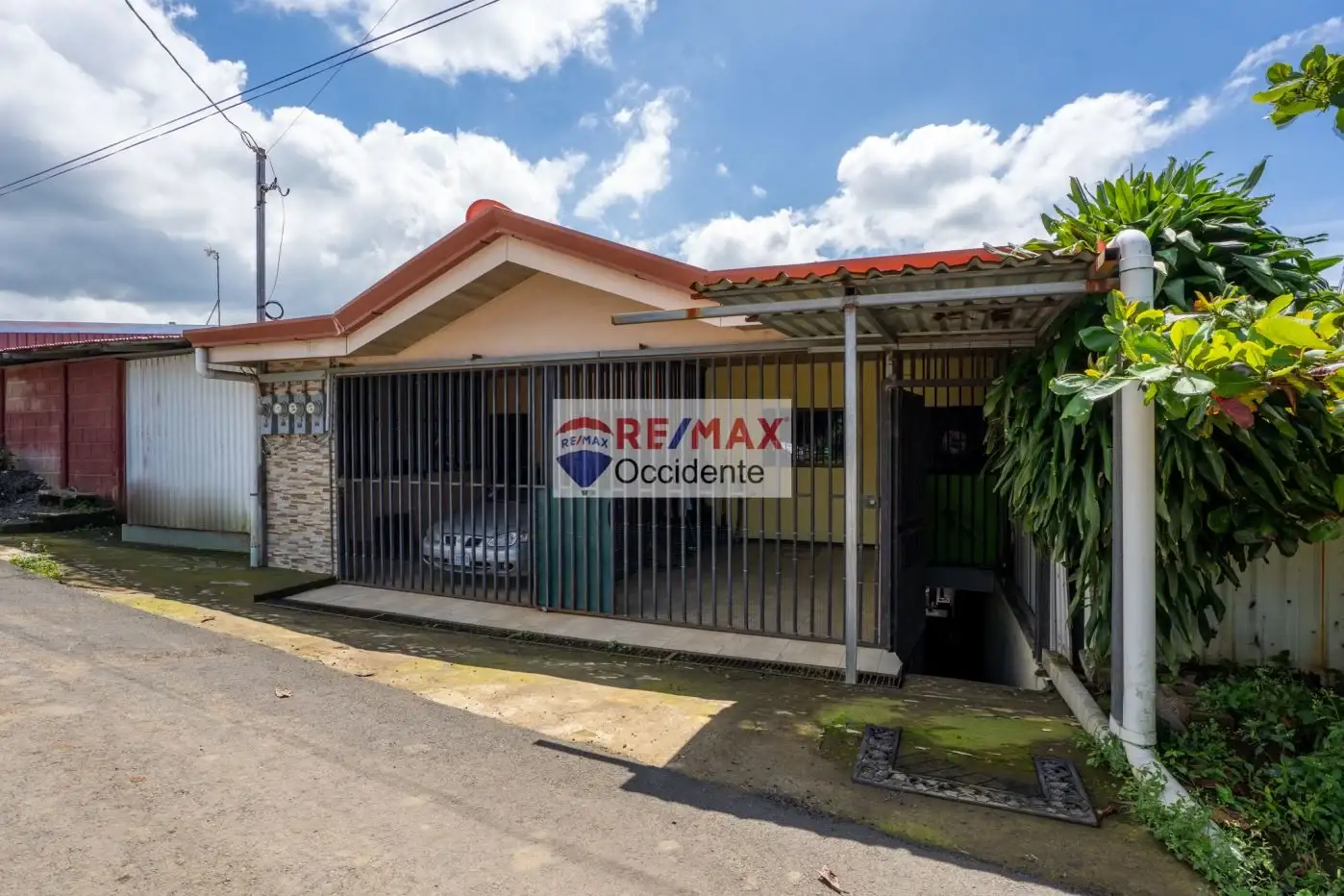 Poás