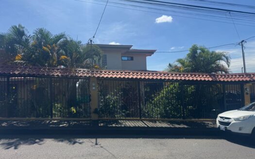 Cozy Furnished home  for Rent in Sarchí, Costa Rica – $1,000/month –