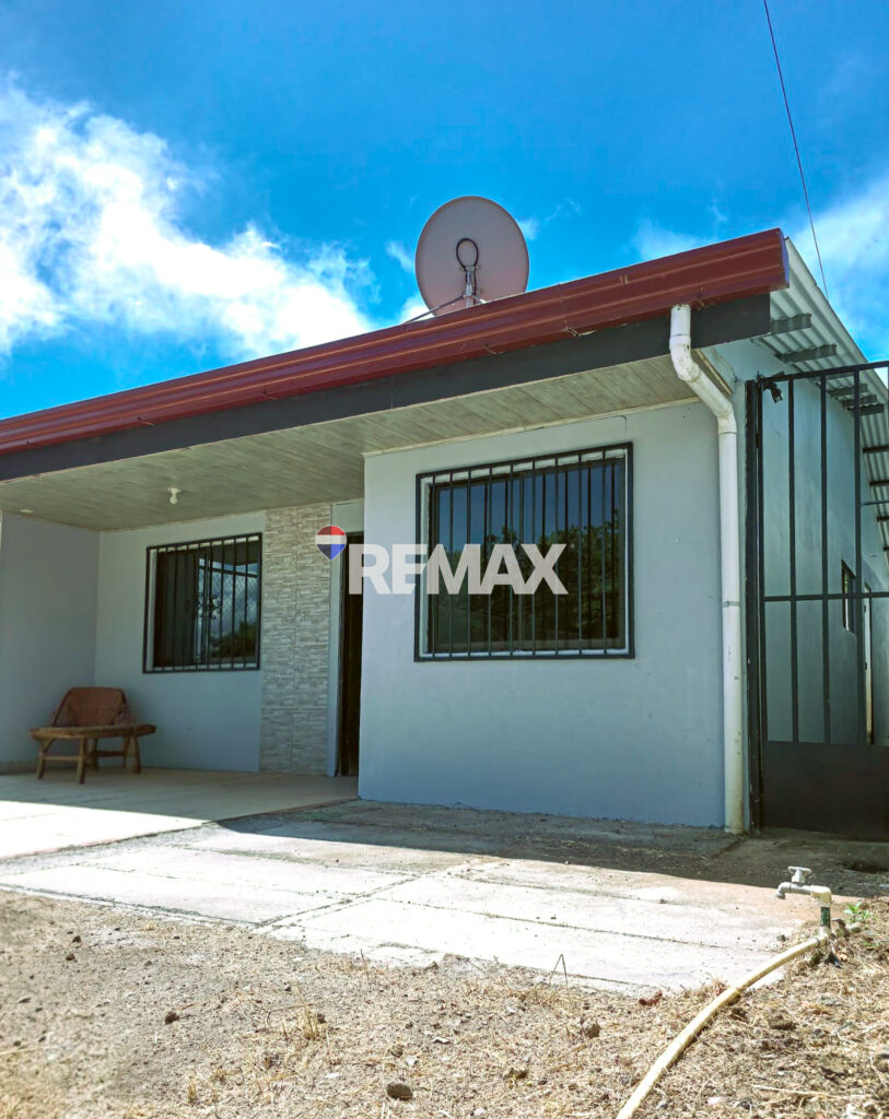 Investors! House for Sale in Naranjo – 3-Bedroom Move-in Ready $96,000 (₡ 45,000,000)