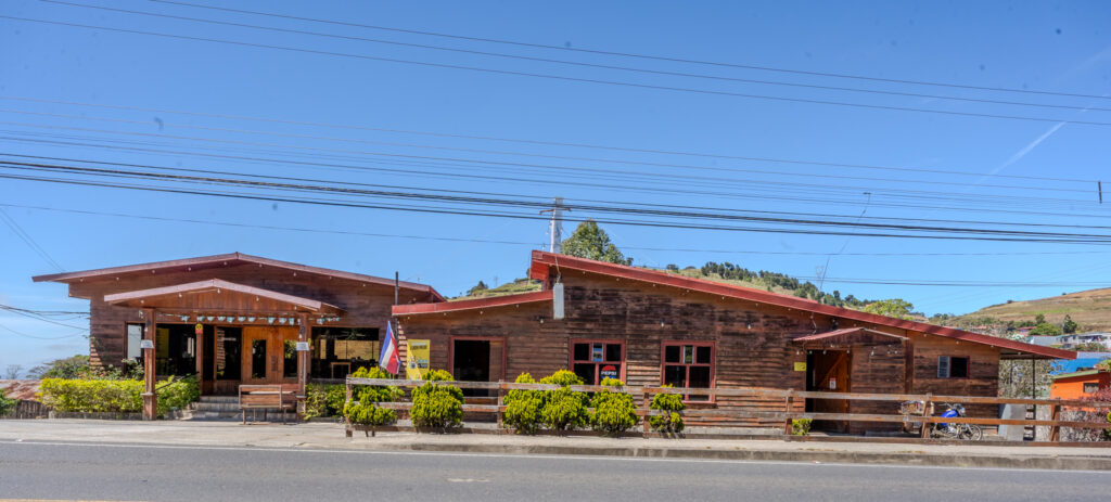 Commercial Investment: Profitable Restaurant for Sale in Zarcero (Price reduced)