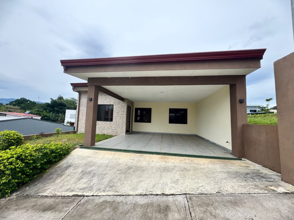 Single Floor Home For Sale Grecia,Costa Rica