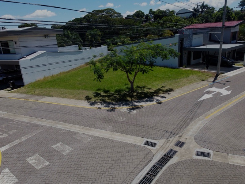 Corner Lot in Altabrisa Condo, Grecia – 328m², Build a Dream