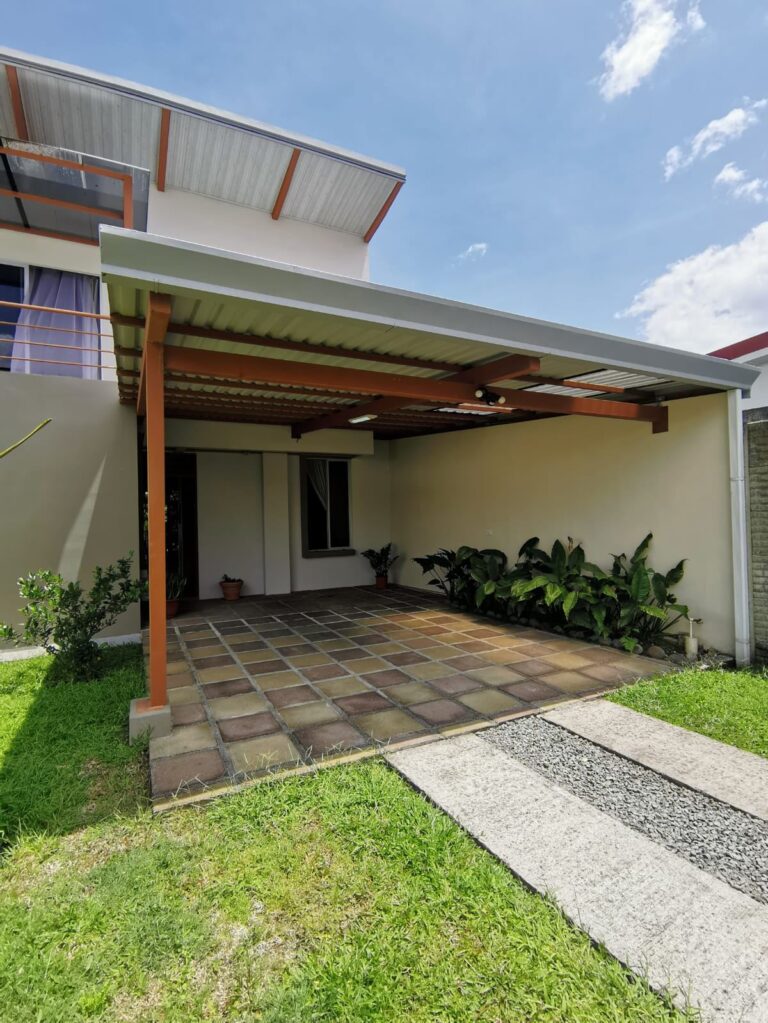 House for Sale, San Juan, Sarchí