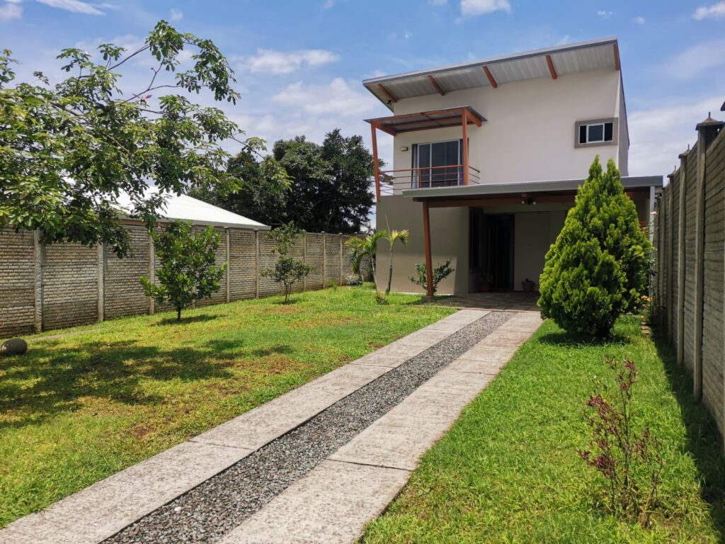 House for Sale, San Juan, Sarchí